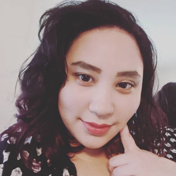 Profile Picture of Sara Di diego (@thewizardofgays) on Poshmark