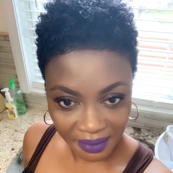 Profile Picture of Marie-ange Hooks (@marieange07) on Poshmark