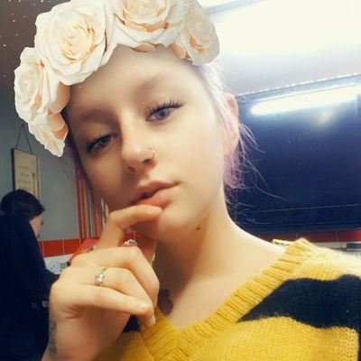 Profile Picture of Charlie (@charlie_rhea_) on Twitter