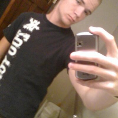 Profile Picture of Adam Wiseman (@adamwiseman95) on Twitter