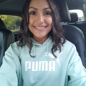 Profile Picture of Danielle Holder (@daniellee12) on Pinterest