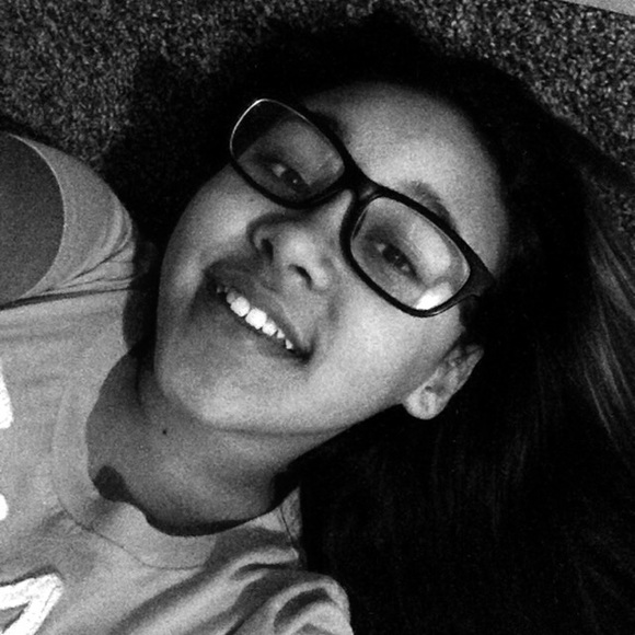 Profile Picture of Jada Thomas (@jadabug7803) on Poshmark