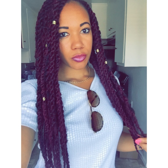 Profile Picture of Alaina Patterson (@lipstickloveher) on Poshmark