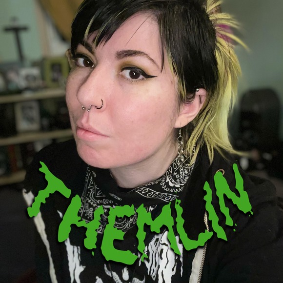 Profile Picture of Maddie Wiberg (@residentspooks) on Poshmark