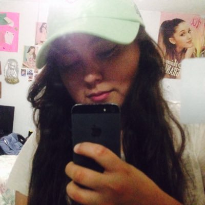 Profile Picture of Itzel Hernandez (@itzelbelieber5) on Twitter