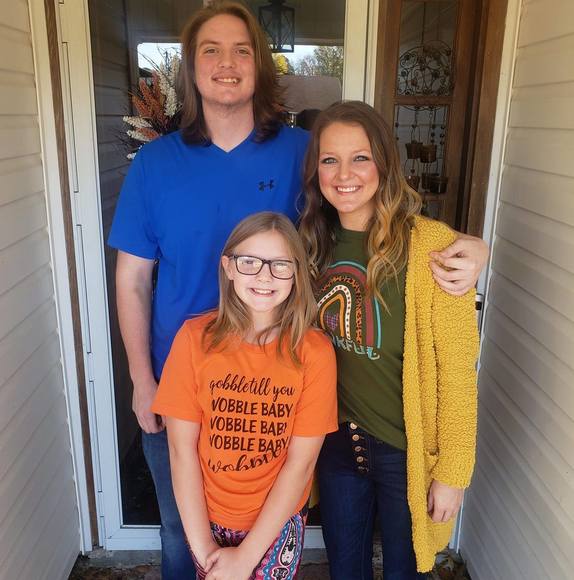 Profile Picture of Brittany Singleton (@justalilbs) on Poshmark