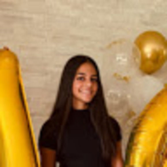 Profile Picture of Janelle Chammout (@janellec2004) on Poshmark