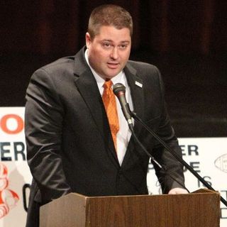 Profile Picture of Nate Moore (@coachnmoore) on Instagram