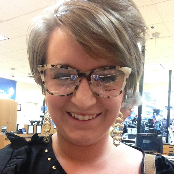 Profile Picture of Jordan Sowell (@jordans94) on Poshmark