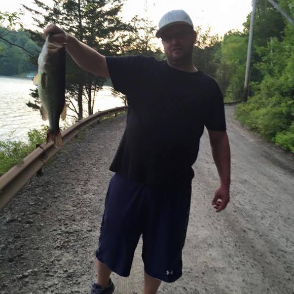 Profile Picture of Jason Soderman (@00bluegtp) on Poshmark