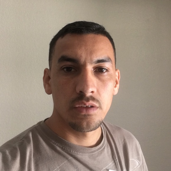 Profile Picture of Daniel Alcaraz (@dannyalc) on Poshmark