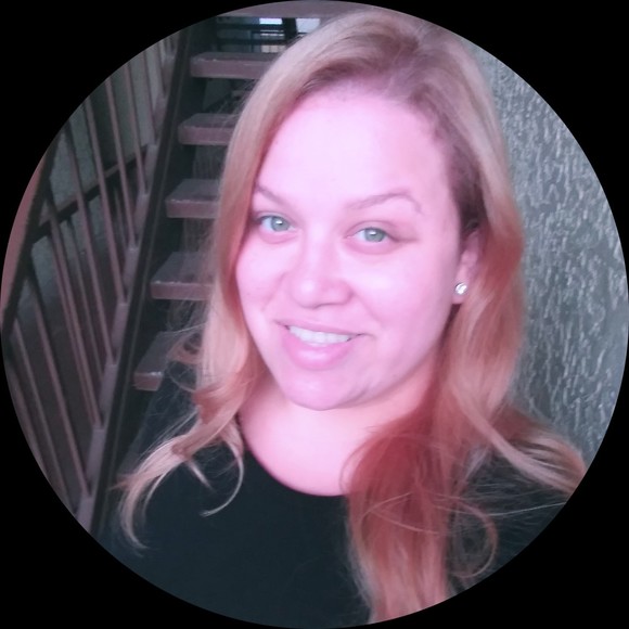 Profile Picture of Elizabeth Babilonia (@liz_babbleson) on Poshmark