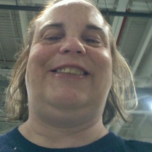Profile Picture of Amy Pirkel (@levi1996) on Poshmark