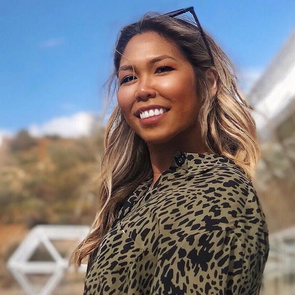 Profile Picture of Ivy Pulvera (@thecookup) on Poshmark