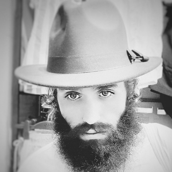 Profile Picture of Cedrik Bardavid (@sunofdavid) on Poshmark