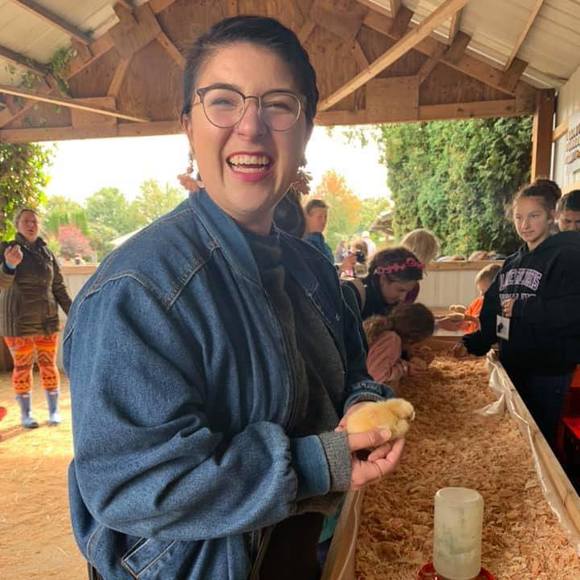 Profile Picture of Taylor Vanduser (@taylor_vanduser) on Poshmark