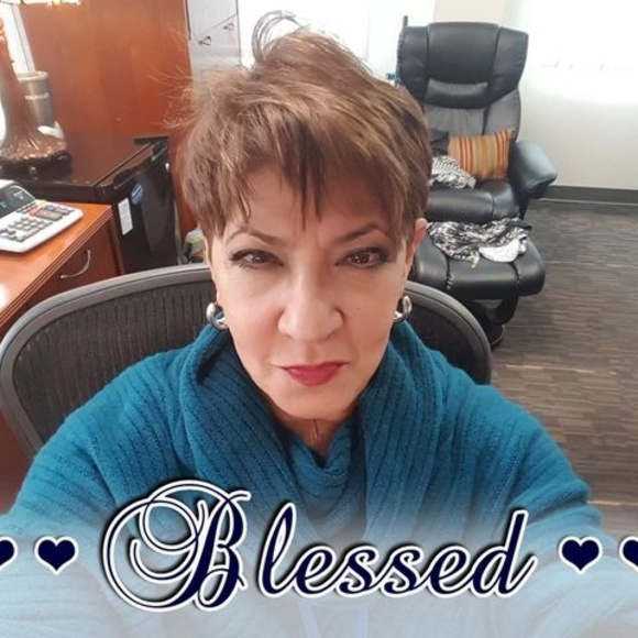 Profile Picture of Wanda Adkins (@wadkins77) on Poshmark