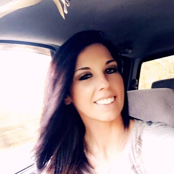 Profile Picture of Shawnda Hatfield (@hatfield524) on Poshmark