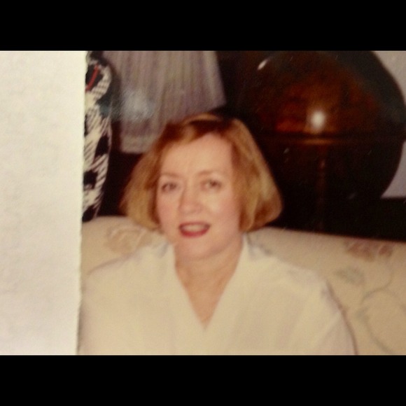 Profile Picture of Joyce Shaffer (@necapa) on Poshmark