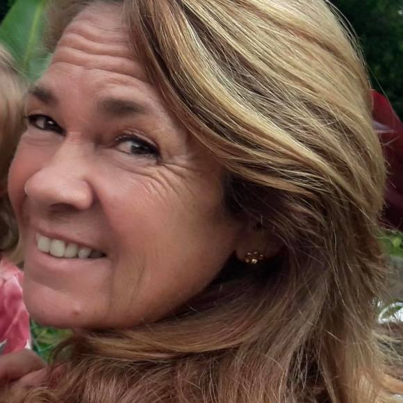 Profile Picture of Heather Mckay (@heathermckay602) on Poshmark