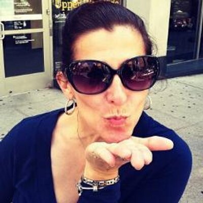 Profile Picture of Melissa's Weddings (@CustomizedProse) on Twitter