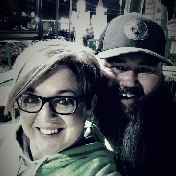 Profile Picture of Tonya Tipton (@tonyamtipton) on Poshmark