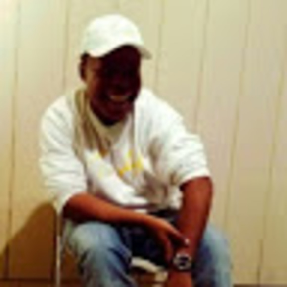 Profile Picture of Dwayne Jones (@dwaynejones1) on Poshmark