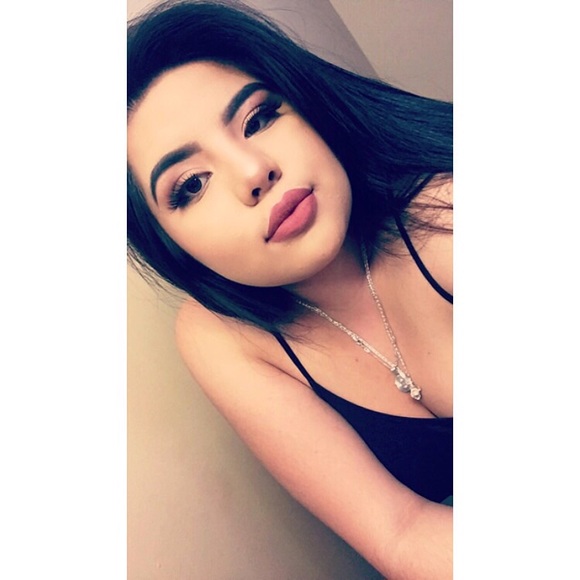 Profile Picture of Karen Ashley (@karenashley15) on Poshmark