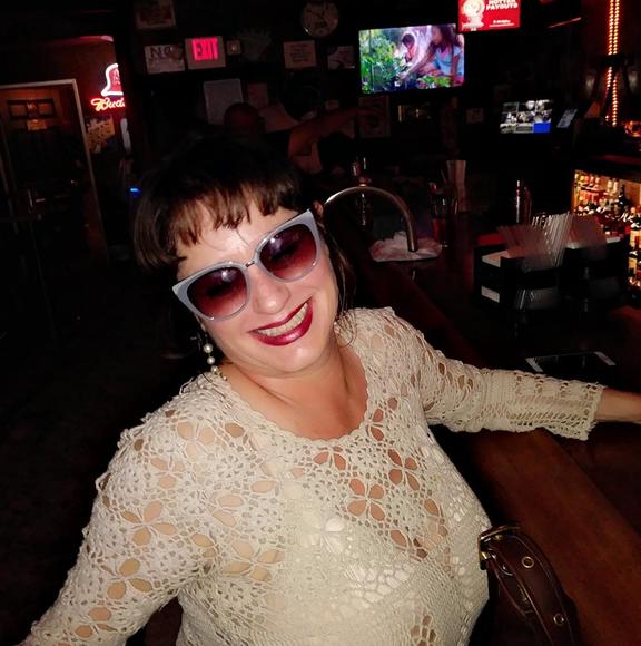 Profile Picture of Amelia Barry (@amybarry1965) on Poshmark