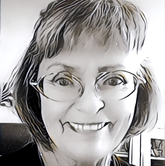 Profile Picture of Mickie Allen-boothroyd (@mickiesmuse) on Poshmark