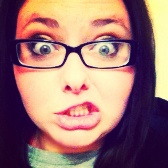 Profile Picture of Jess Mack (@jdmack) on Poshmark