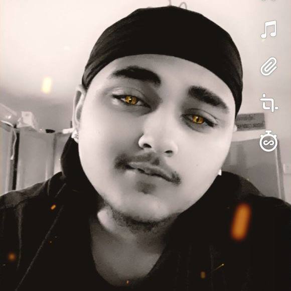 Profile Picture of Jaylen Kinter (@jaylenkinter123) on Poshmark