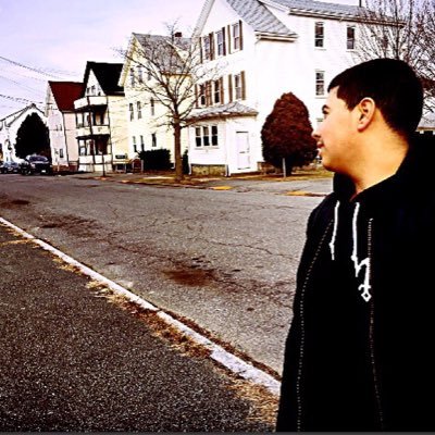 Profile Picture of Shawn Moniz (@shawnm0niz854) on Twitter