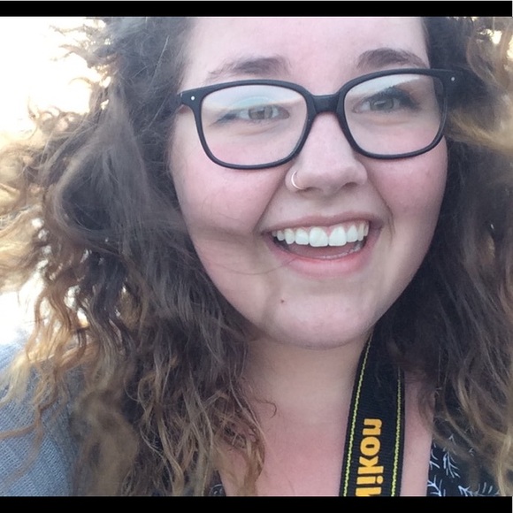 Profile Picture of Julia Cameron (@jcamcam) on Poshmark