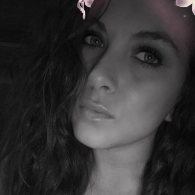 Profile Picture of Ashley Lynn Luis (@ashleyloo1730) on Twitter