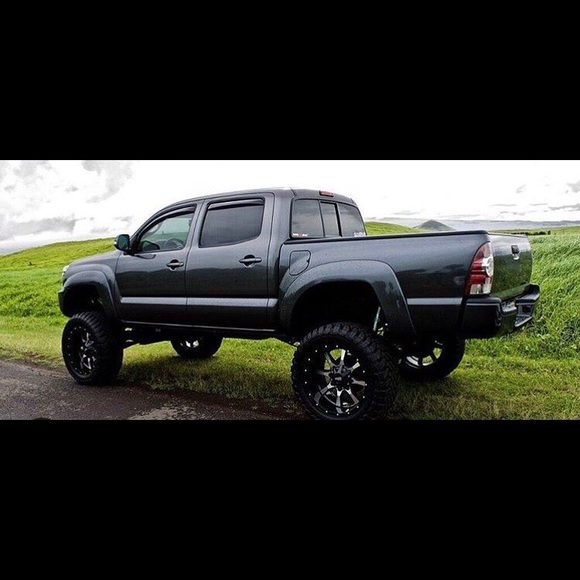 Profile Picture of Zach Craig (@zctaco) on Poshmark