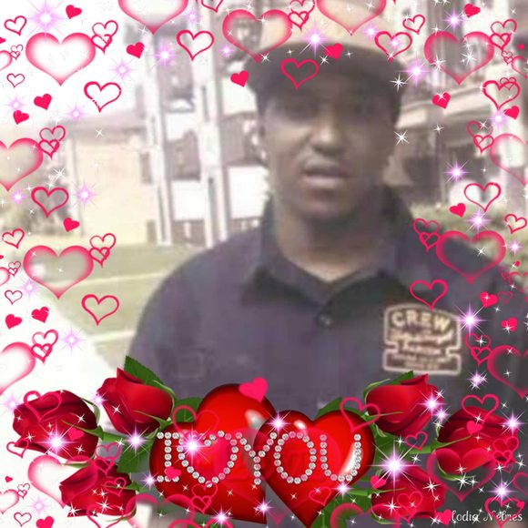 Profile Picture of Adriene Hart (@adrienehart) on Poshmark