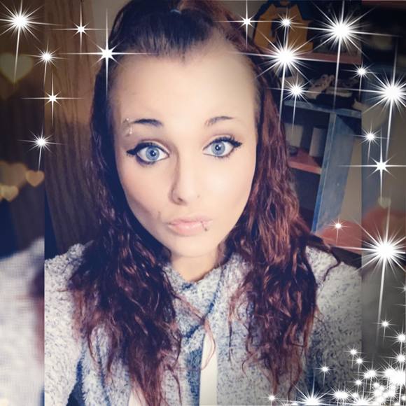 Profile Picture of Brianne Morgan (@breezy0706) on Poshmark