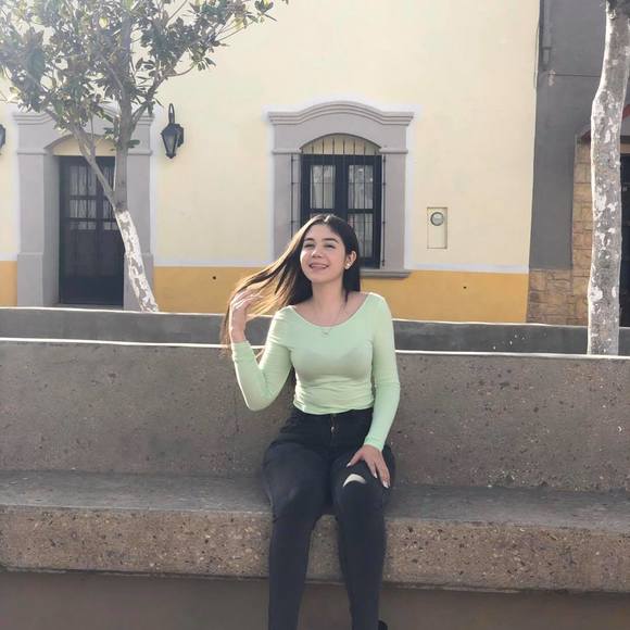 Anel Sanchez - Poshmark Profile Picture of Anel Sanchez (@anelsanchez138) on Poshmark