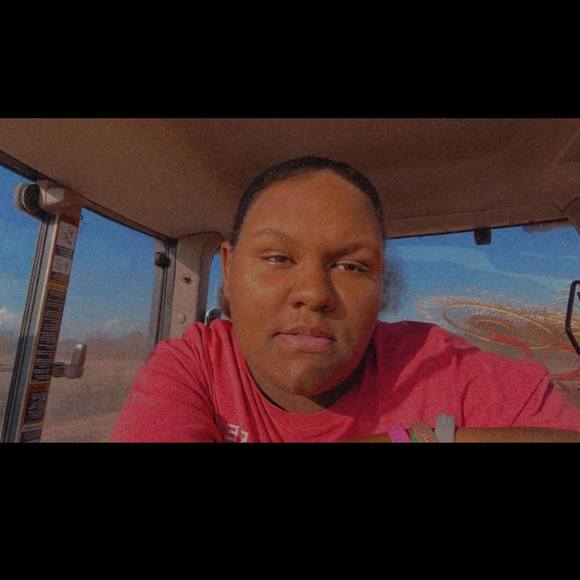 Profile Picture of Aaliyah Alexander (@aaliyahalexa245) on Poshmark