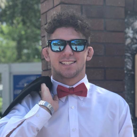 Profile Picture of Tyler Dahlgren (@tylerdahlgren) on Poshmark
