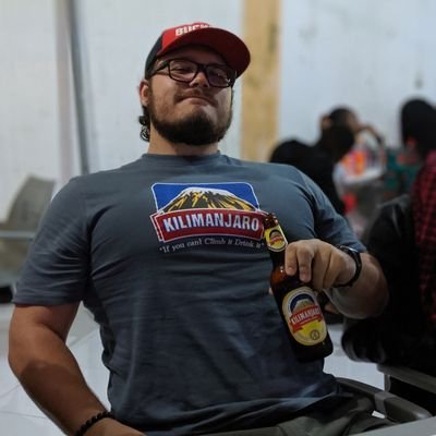 Profile Picture of Frank Keller (@TheKingslayer66) on Twitter