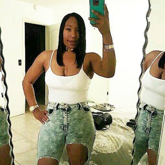 Profile Picture of Paris Lescene (@brandon_chinna) on Poshmark