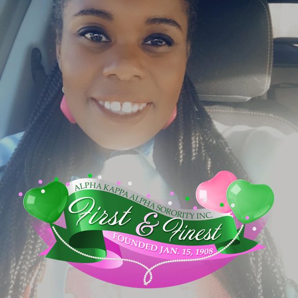 Profile Picture of Jerilyn Harris (@jerilynph) on Poshmark