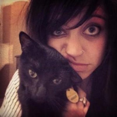 Profile Picture of Amanda Brooke Avery (@MandaMotormouth) on Twitter