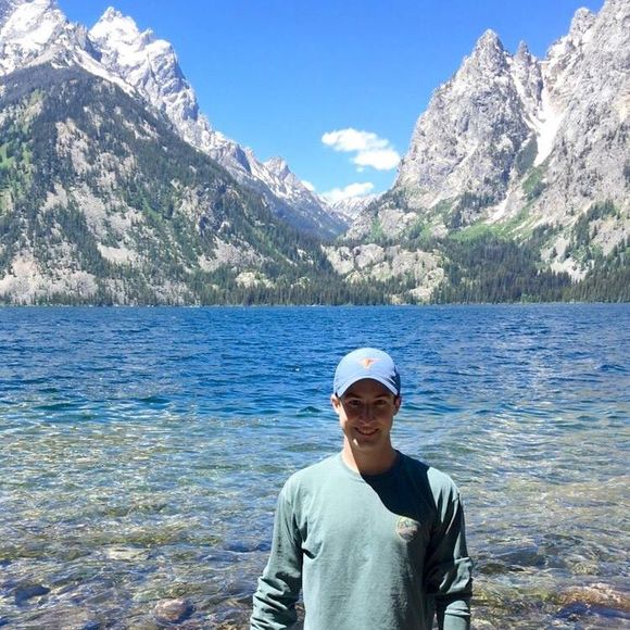 Profile Picture of Liam Bauer (@liambauer) on Poshmark