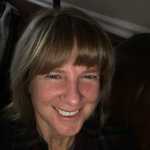Profile Picture of Kindra Nehring (@knehring) on Poshmark