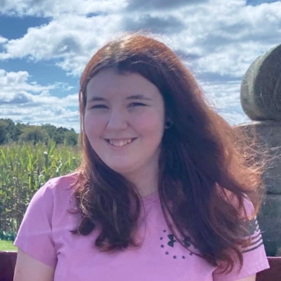 Profile Picture of Miranda Pritchard (@mirandaprit6) on Poshmark