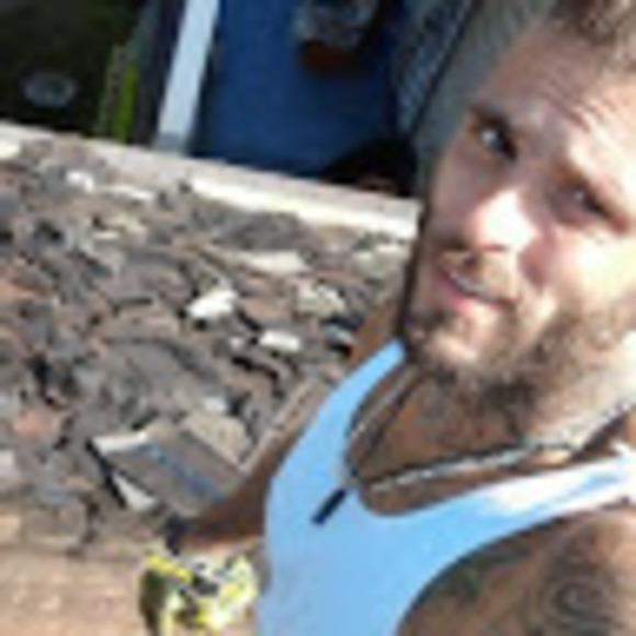 Profile Picture of Jerry Ruskin (@jerryruskin28) on Poshmark