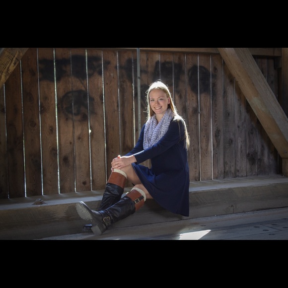 Profile Picture of Olivia Parenteau (@o_parenteau) on Poshmark